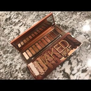 Urban Decay Naked Heat Palette